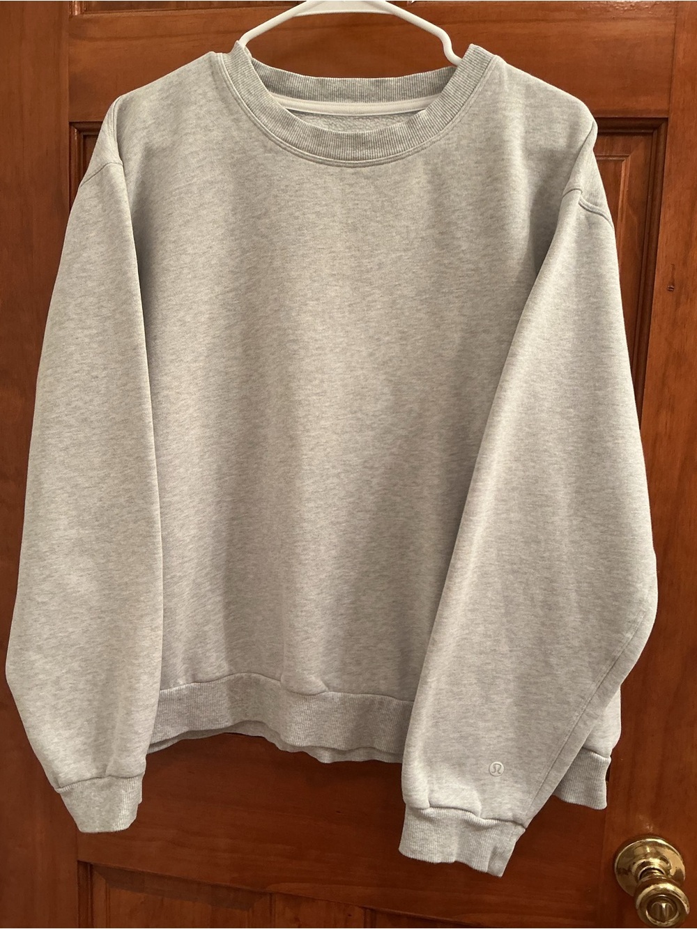 Lululemon Perfectly Oversized Crew Heather Gray Women's Small
Retail $108